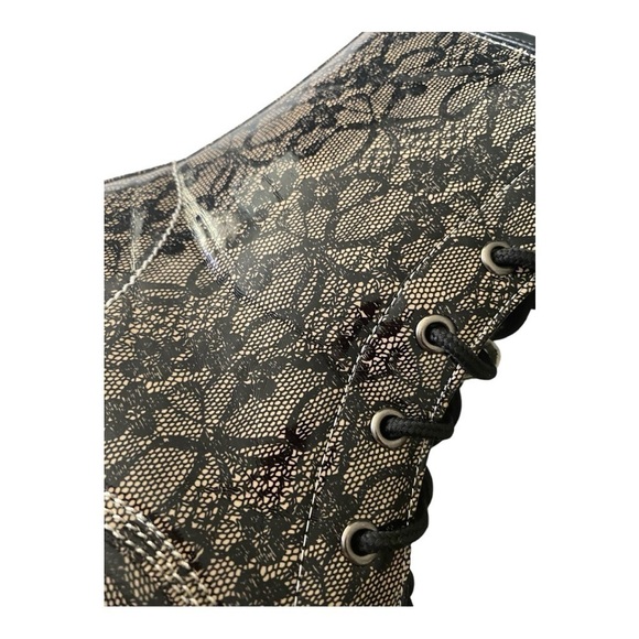 NWOT-LADY GODIVA-LACE PRINT COMBAT BOOTS-SIZE 8.5 - Picture 4 of 11